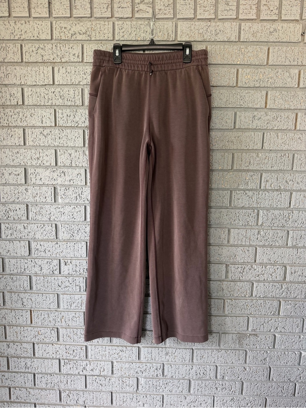 Lululemon Softstreme High-Rise Pant Espresso Brown Size 8 - Picture 2 of 10